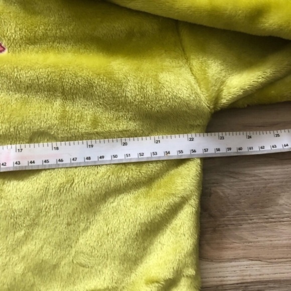 How the Grinch Stole Christmas Fuzzy Green Sweater - Picture 5 of 6